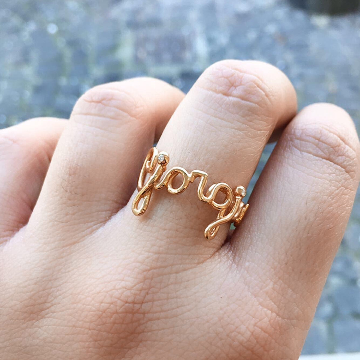 Anello Filo Nome - Iside Gioielli