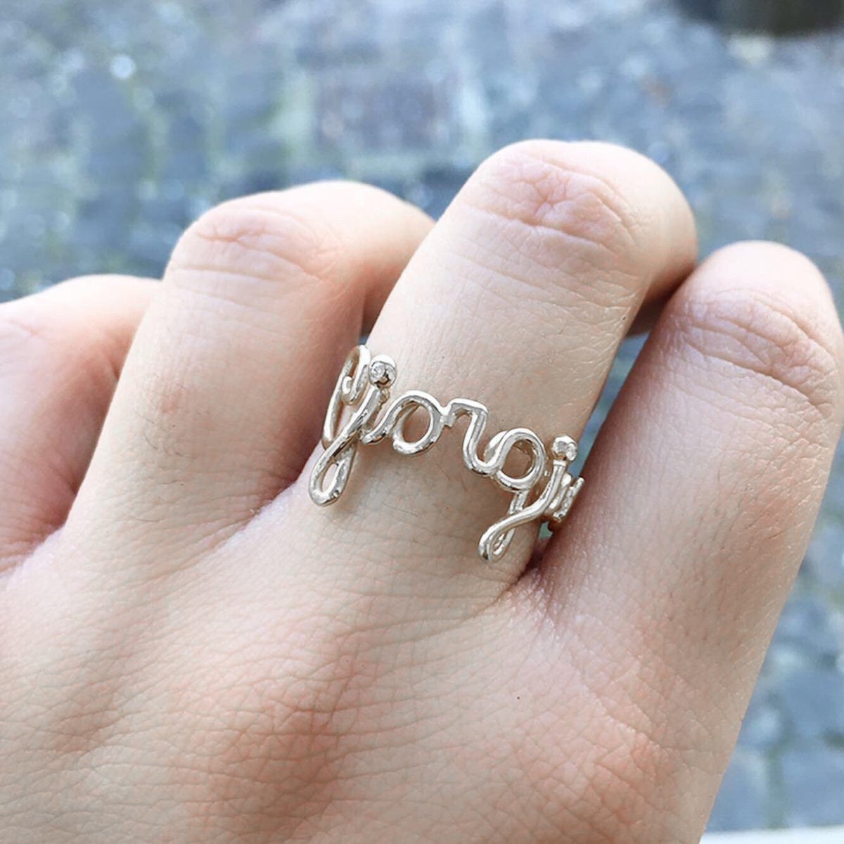 Anello Filo Nome - Iside Gioielli
